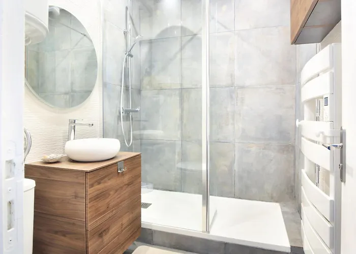 La Brise De - Appt Proche Апартаменты *